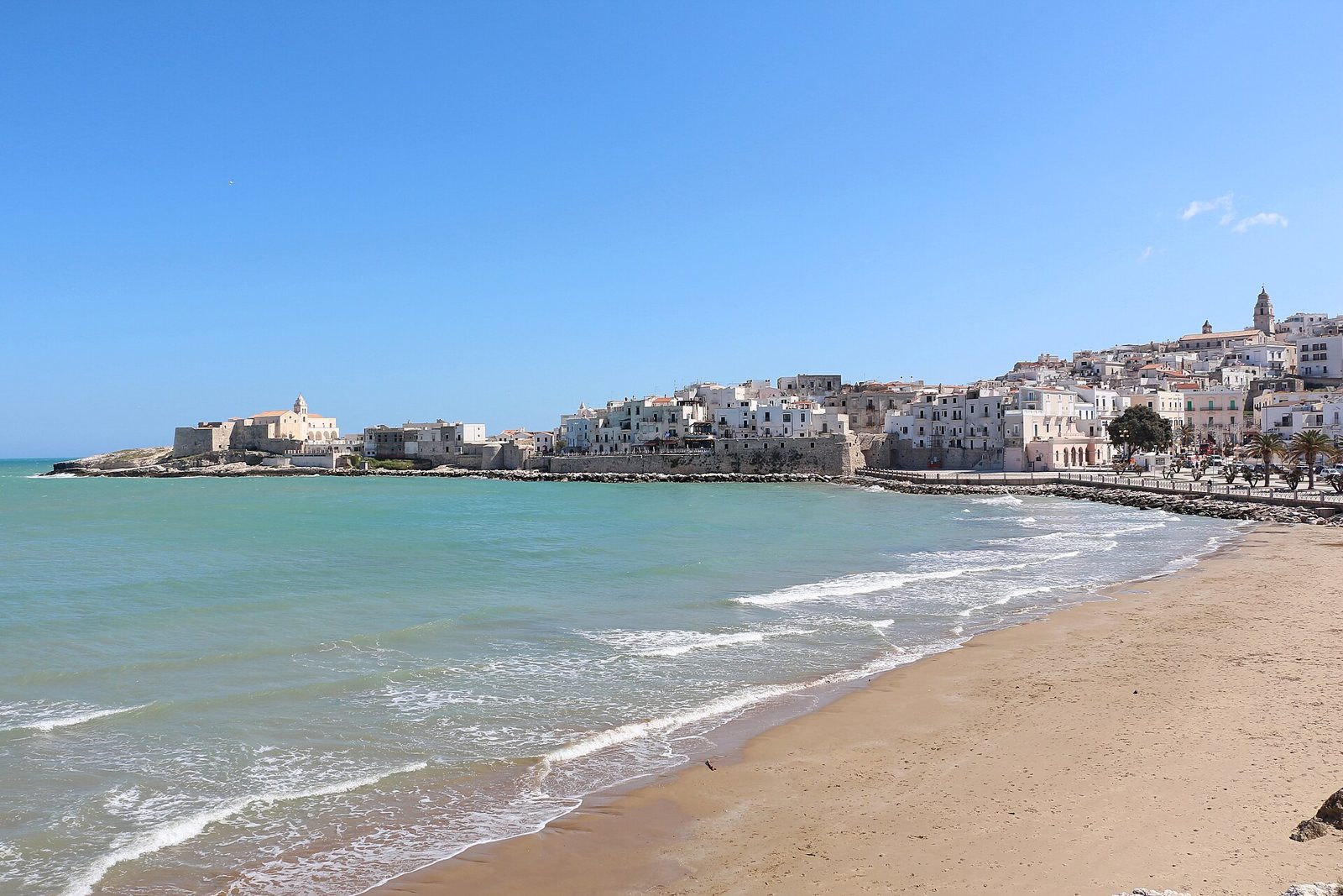 Il centro costiero di Vieste nel Gargano.